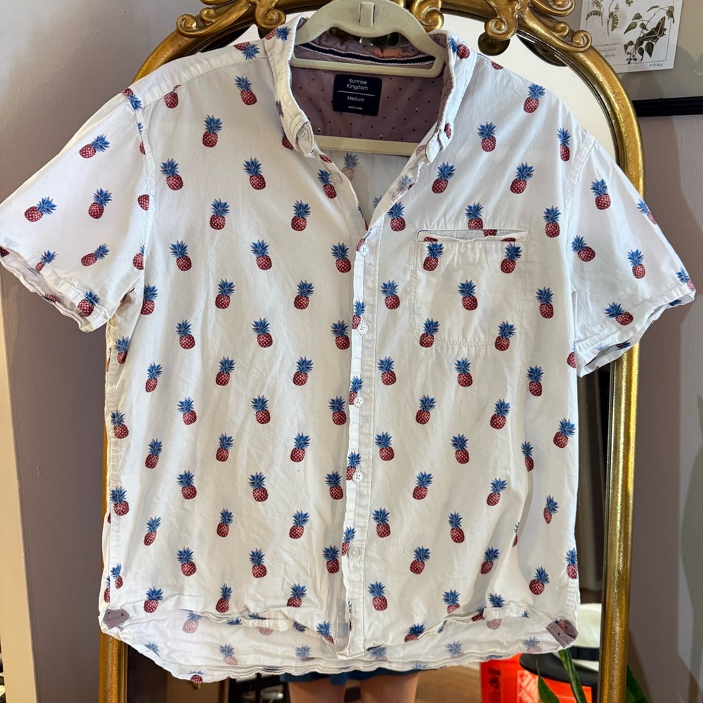 Short Sleeve Button Down Shirt with Pineapple Print